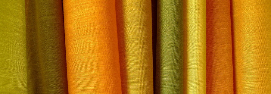 разноцветные ткани для штор